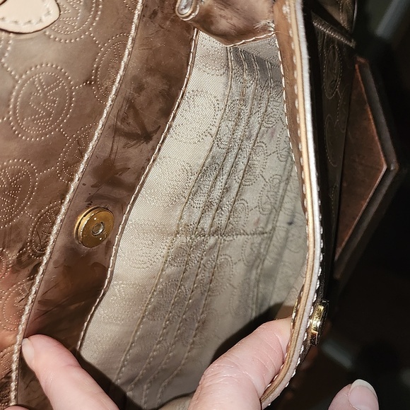 Michael Kors Metallic Signature Gold Shoulder Bag - Picture 5 of 13